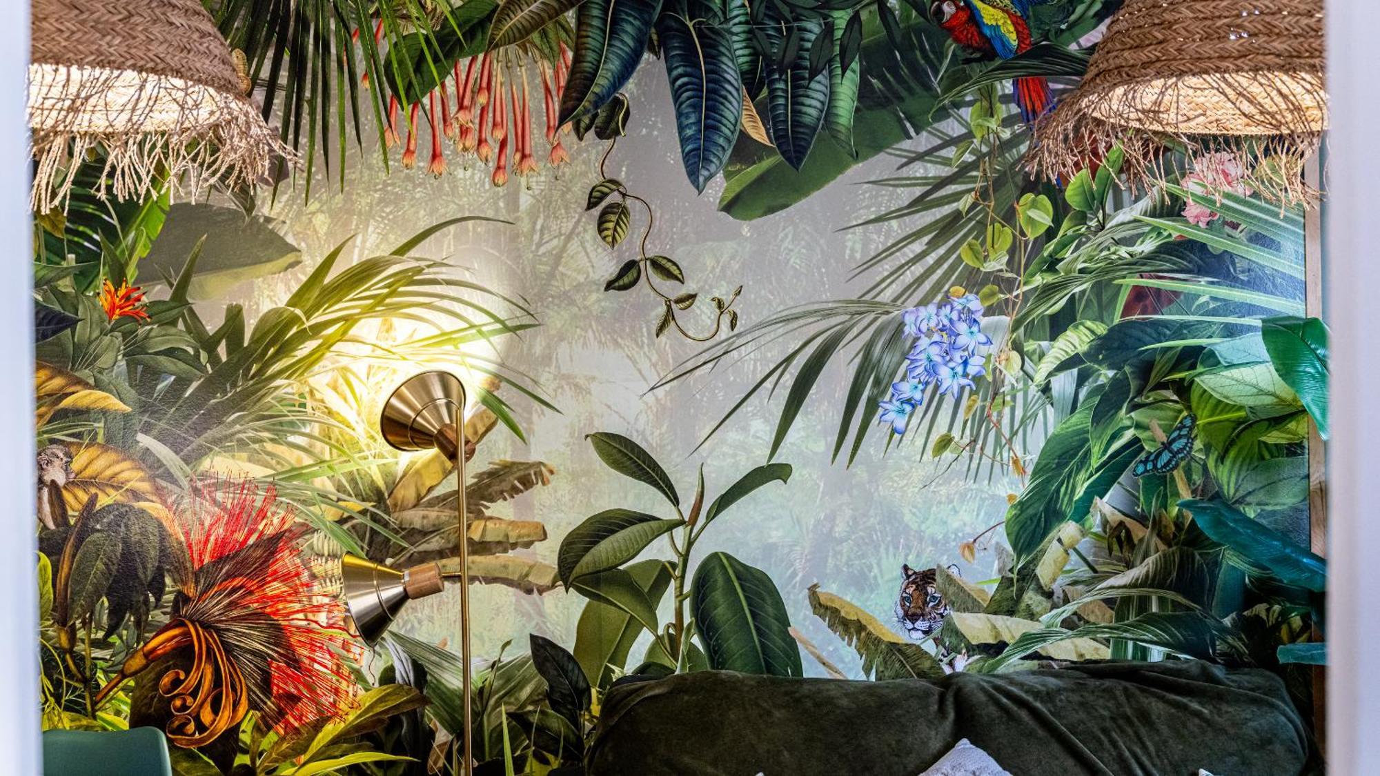 Apartment Junglappart - Votre Refuge Jungle Proche De La Gare Et Du Centre-ville, Avec Garage